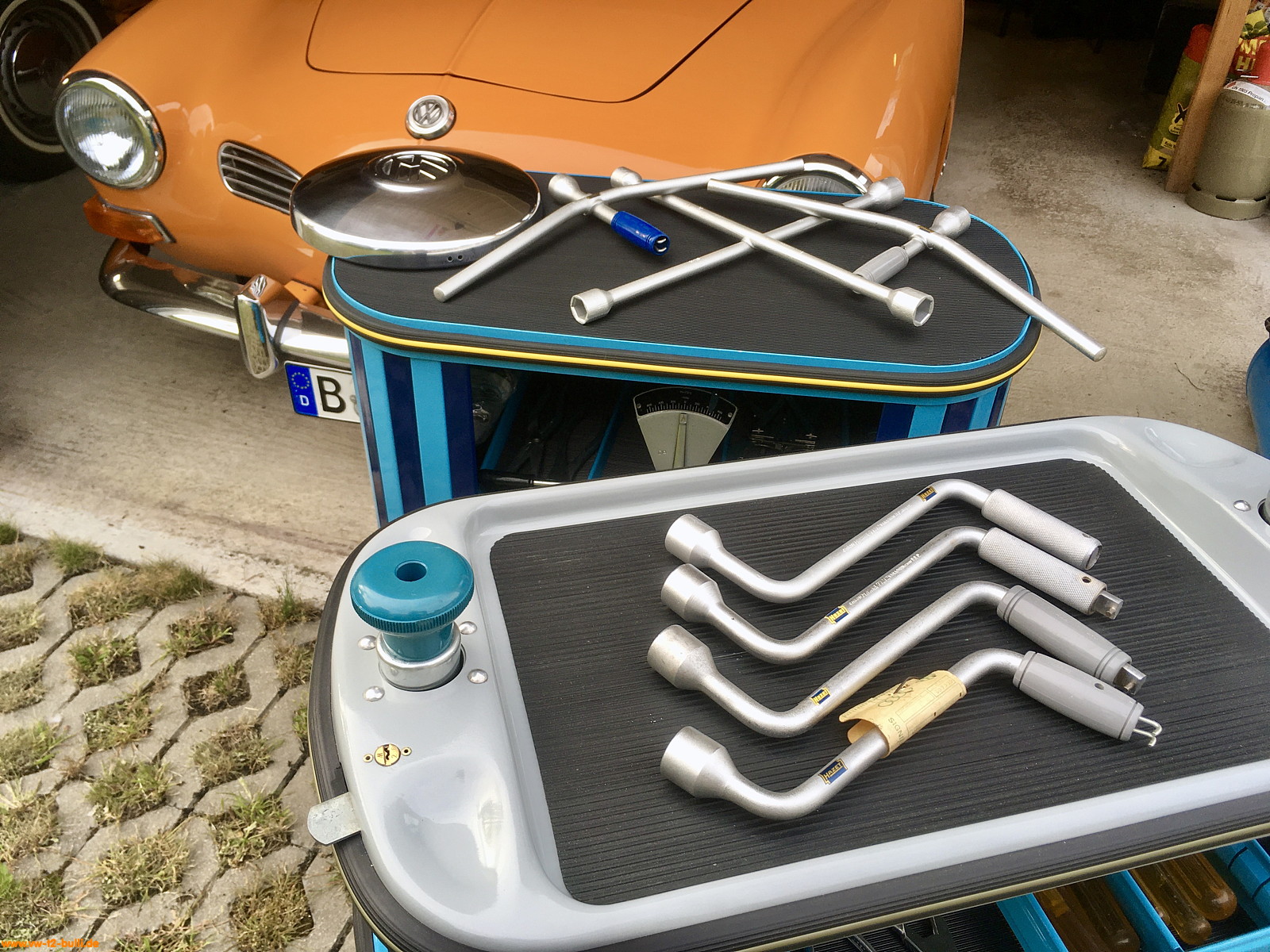 Image may have been reduced in size. Click image to view fullscreen.