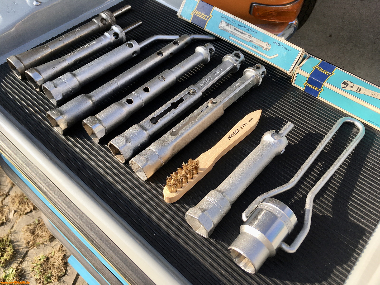 Image may have been reduced in size. Click image to view fullscreen.